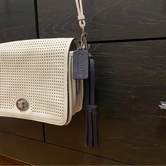 Coach Perforated Penelope Shoulder Crossbody | Offers welcome - Picture 3 of 12